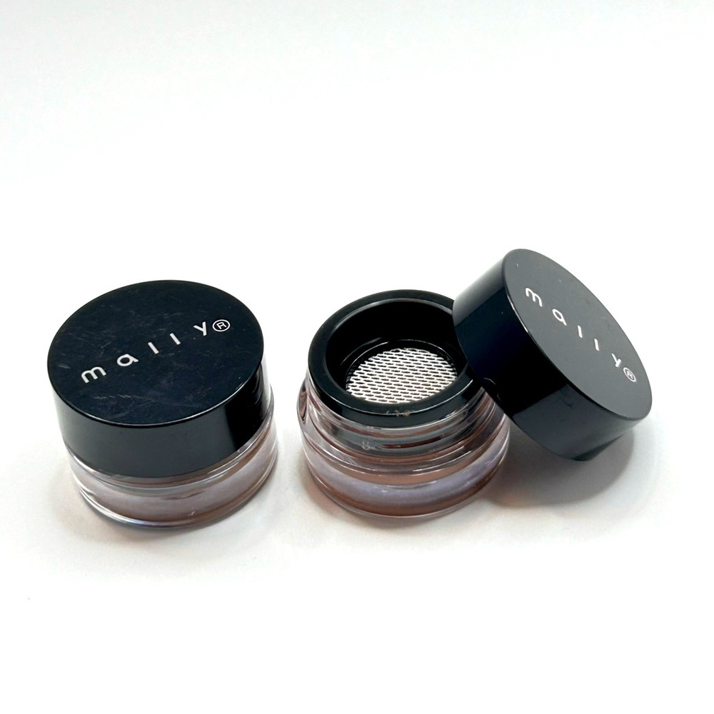 THREE MALLY Beauty EVERCOLOR Brow Defining Gel in Medium Brown
